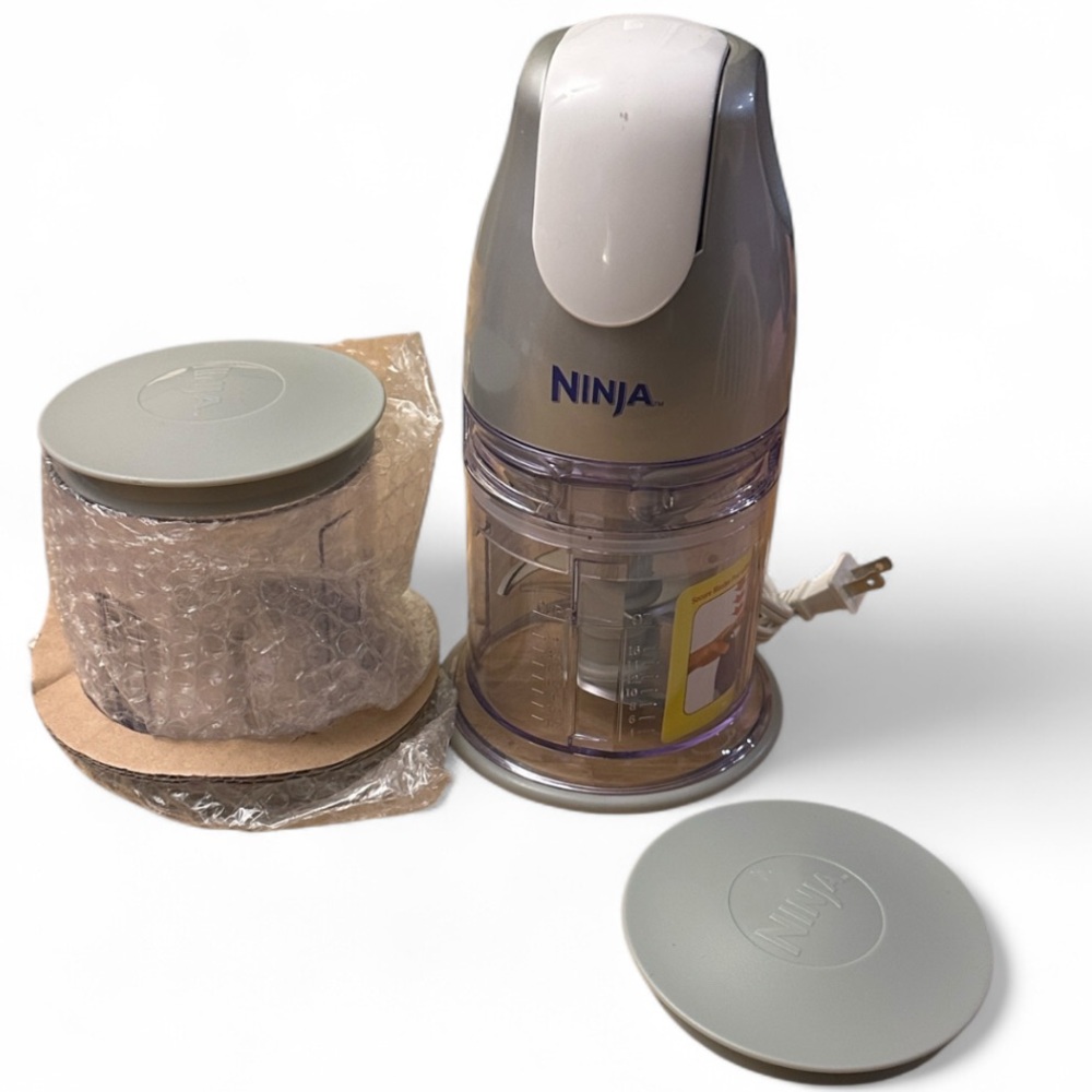NINJA Master Prep food processor with extra bowl